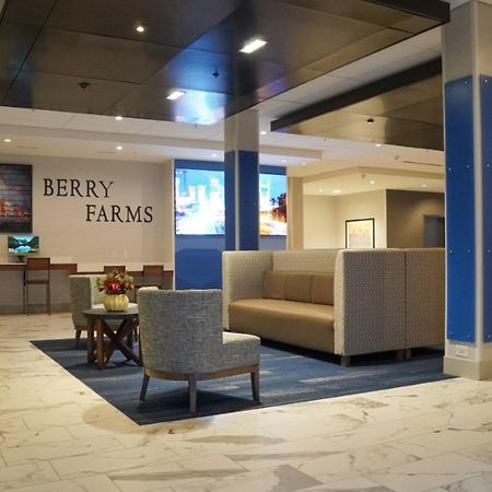 Holiday Inn Express & Suites Franklin - Berry Farms By Ihg Buitenkant foto